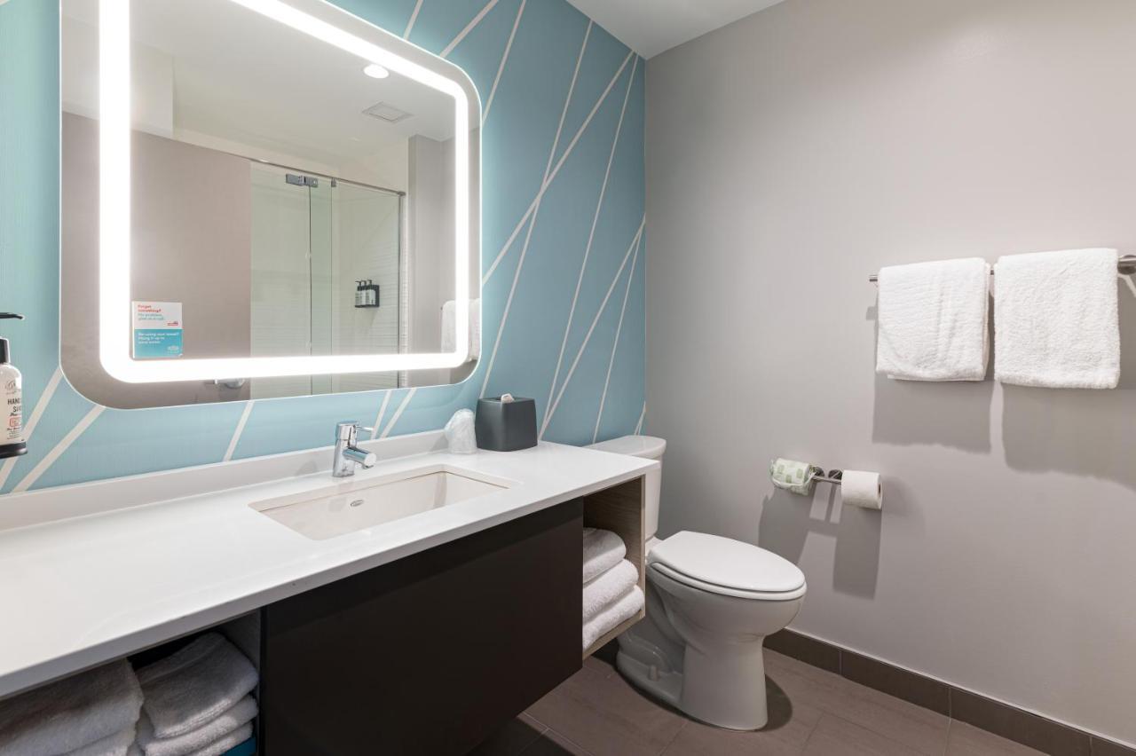 Avid Hotel Summerville By Ihg Bagian luar foto