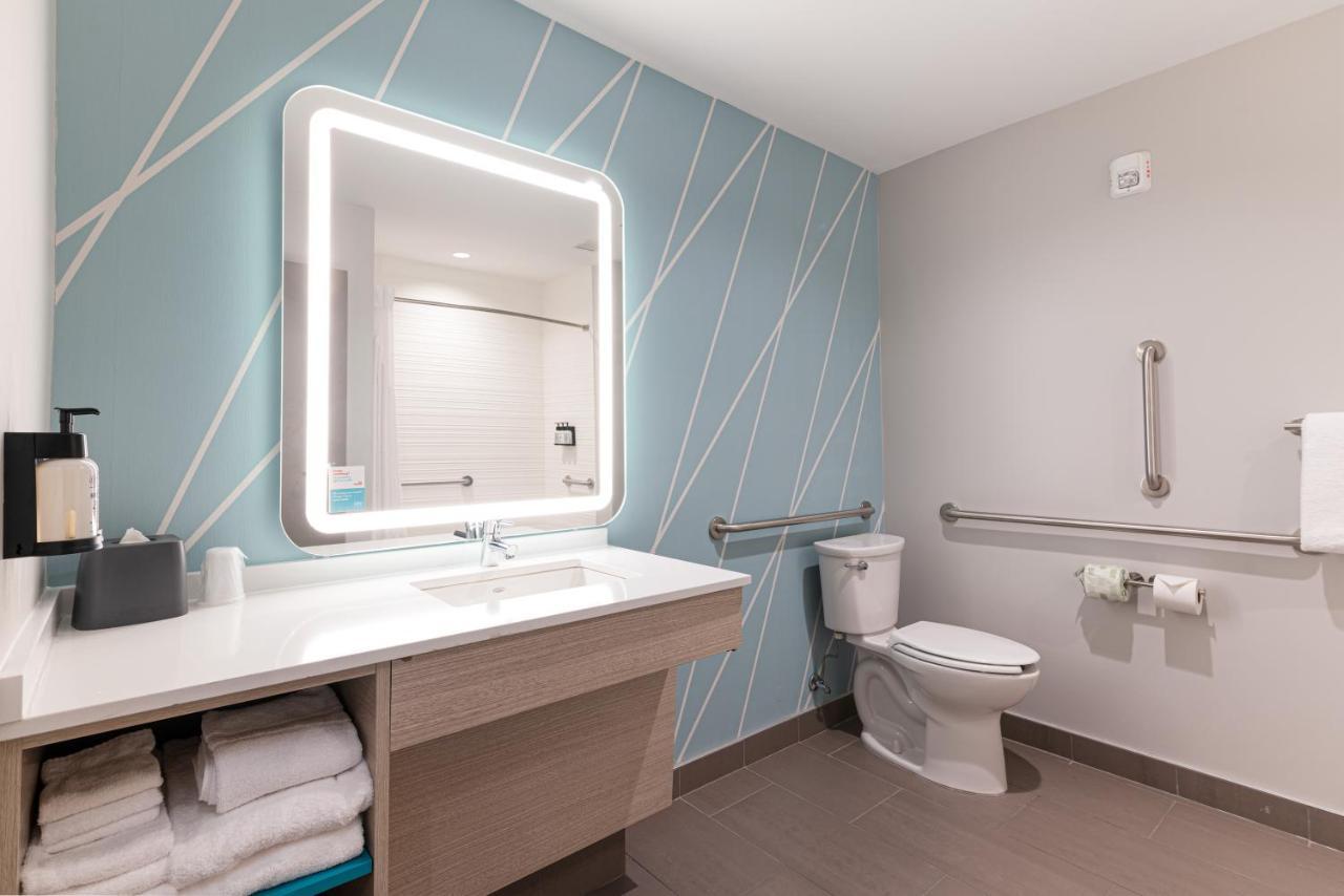 Avid Hotel Summerville By Ihg Bagian luar foto