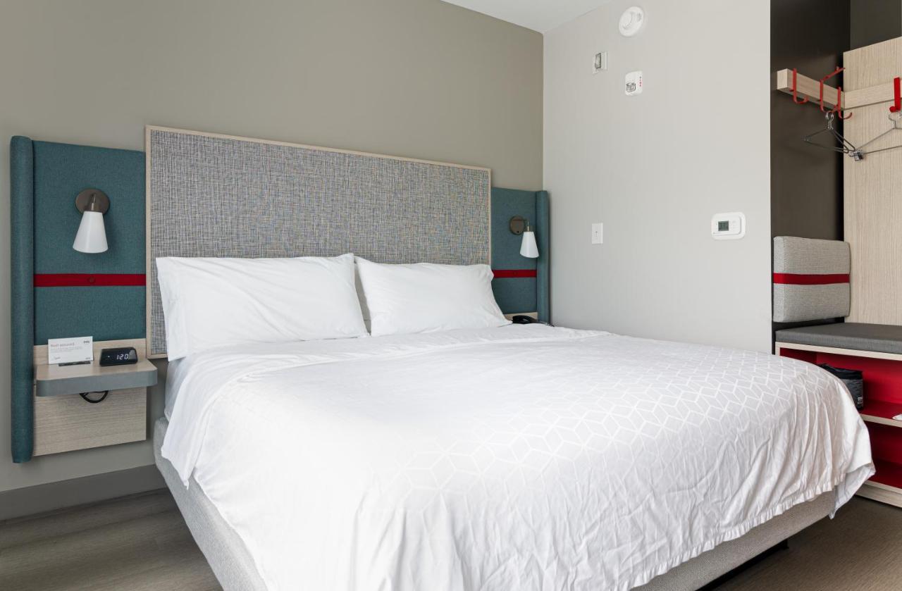 Avid Hotel Summerville By Ihg Bagian luar foto
